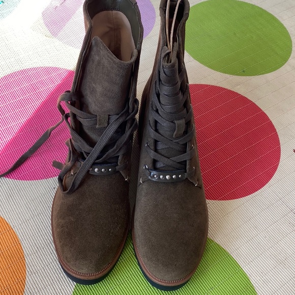 Dr. Scholl's Shoes - NWT Dr Scholls leather boots